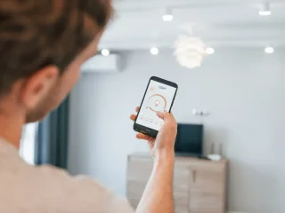 7 Dispositivos de Casa Inteligente Que Você Controla Pelo Celular