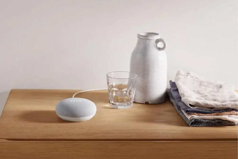 amazon-echo-vs-google-Nest