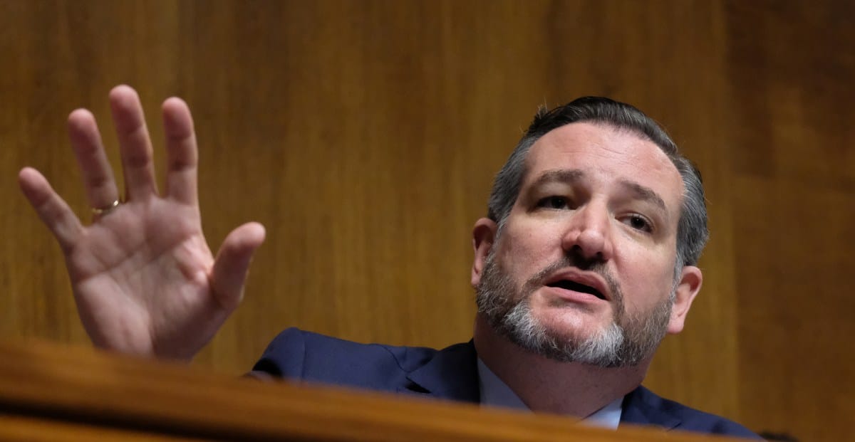 Projeto de lei de Ted Cruz dá 10 anos de autonomia às empresas de IA