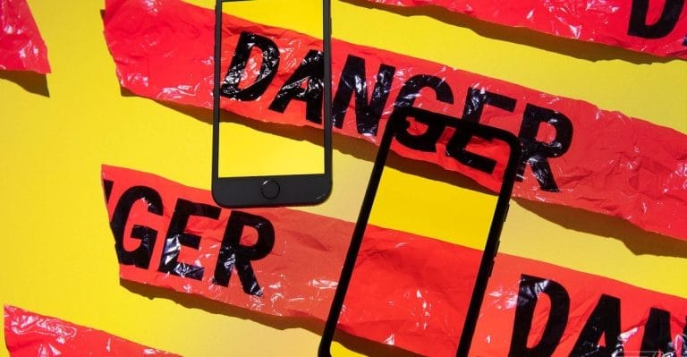 Serviço Secreto desmonta rede que podia desligar celulares em NY