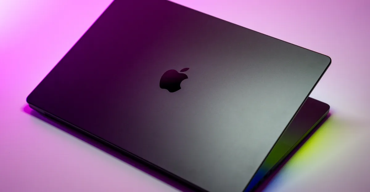 MacBook Pro terá OLED, Touch e Face ID, aponta rumor