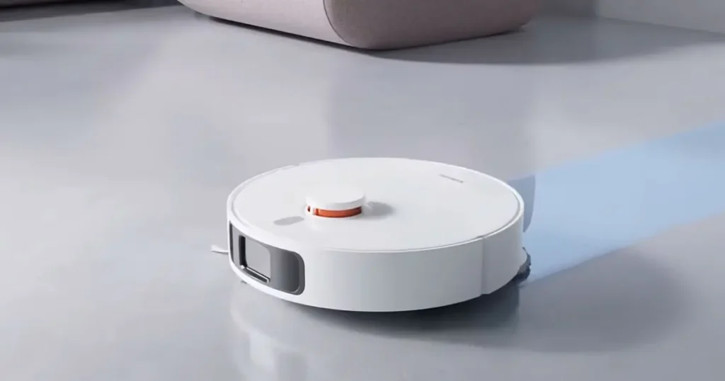 Robot Vacuum X20 Plus cor branco aspirando o chão.
