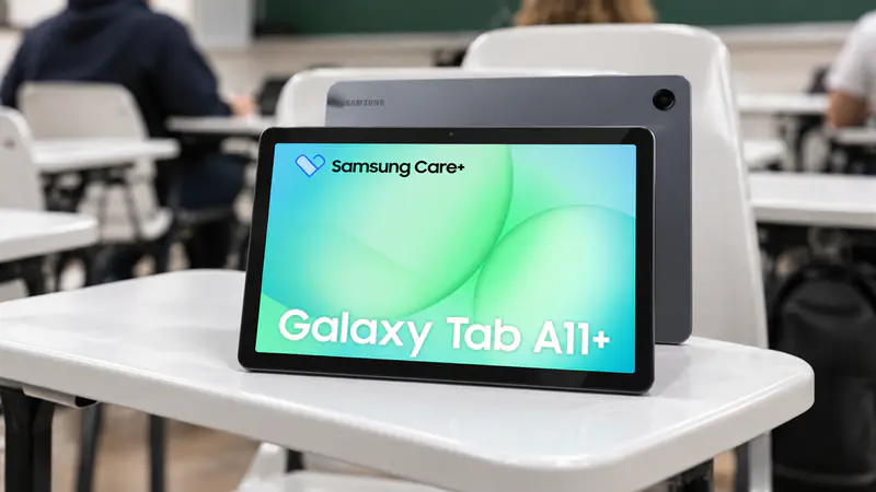Qual Tablet Vale a Pena para Estudar em 2026? 3 Modelos até R$1.800 7 tablets para estudar, Samsung Galaxy Tab A11+ sobre uma mesa em uma sala de aula