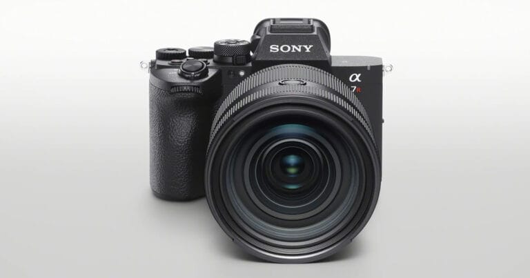 Sony A7R VI: A Nova Era de Resolução Empilhada e Performance Híbrida