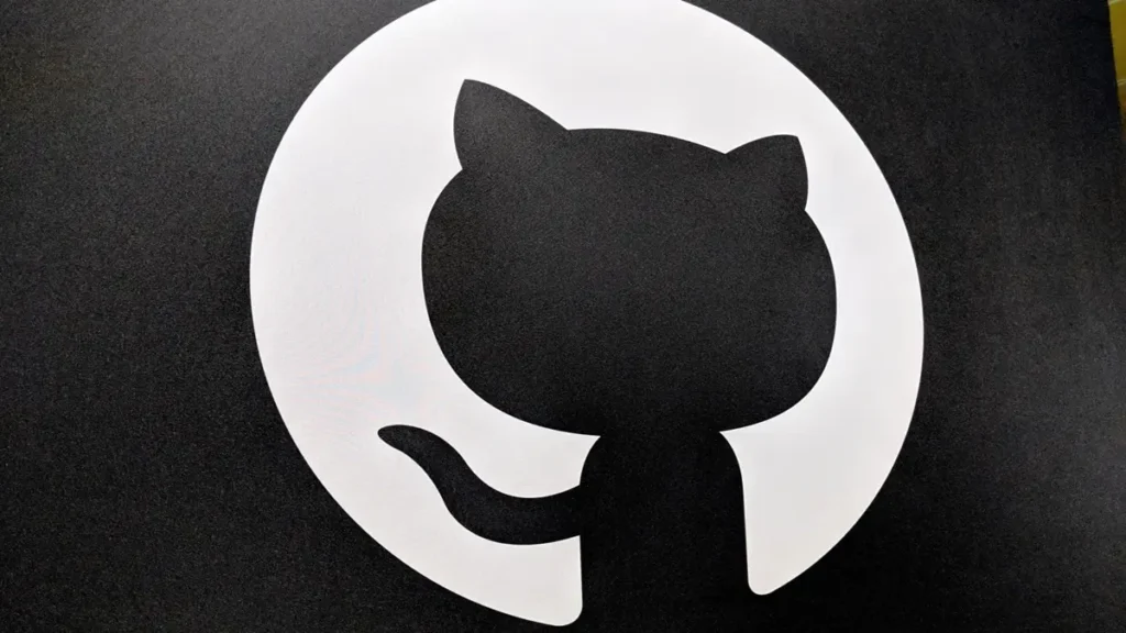 Hackers invadem e roubam dados do GitHub