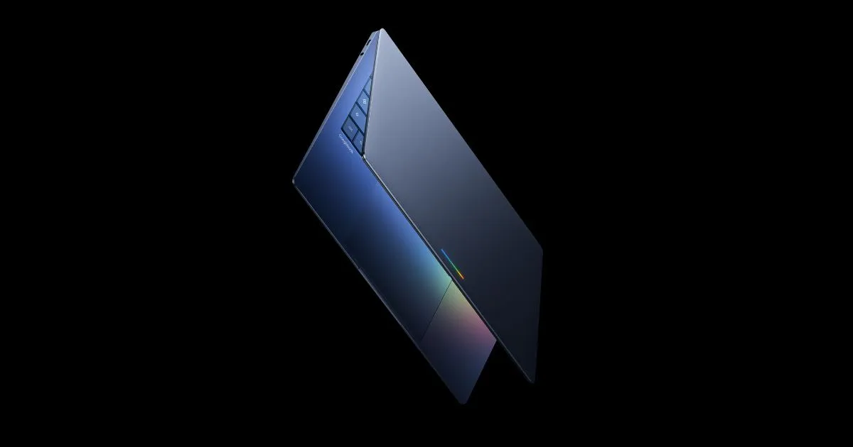 o Googlebook em um fundo preto