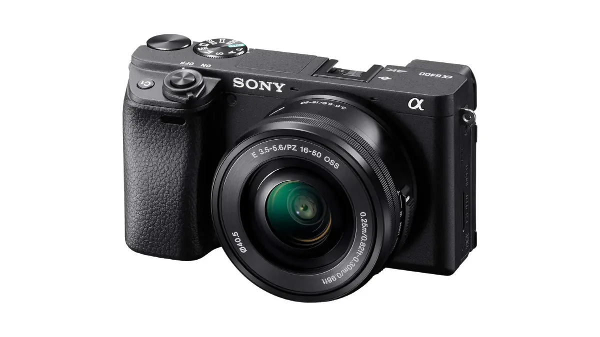5 Câmeras Mirrorless Custo-benefício Para Iniciantes - Guia 2026 2 Câmeras Mirrorless modelo sony alpha a6400 em um fundo branco