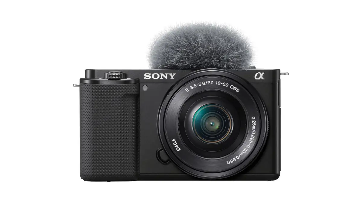 5 Câmeras Mirrorless Custo-benefício Para Iniciantes - Guia 2026 5 Câmeras Mirrorless modelo Sony Alpha ZV-E10L em um fundo branco