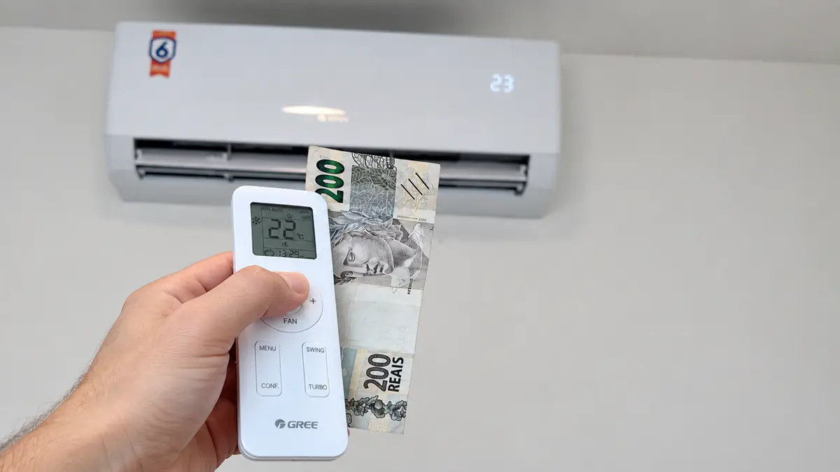 Ar-condicionado Gree G-Top Auto Inverter na parede.