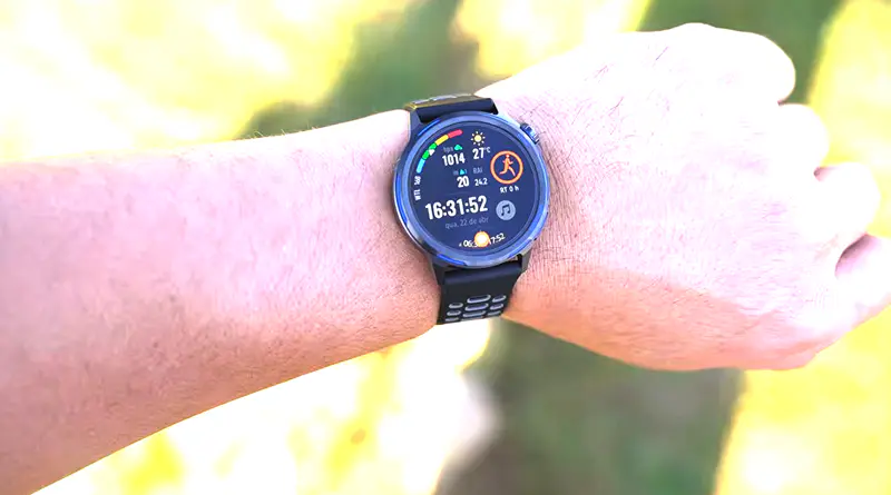 Huawei WatchGT-Runner 2 no pulso.