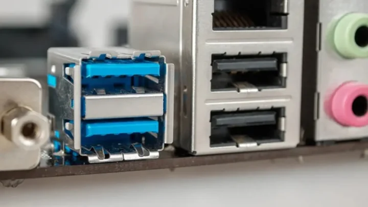 USB 3.0 vs USB 2.0: Qual a Diferença e Quando Usar Cada Uma